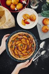 Emile Henry Tart-Börek Fırın Kabı Yuvarlak 32 cm Ekru/Clay