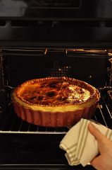 Emile Henry Tart-Börek Fırın Kabı Yuvarlak 32 cm Ekru/Clay