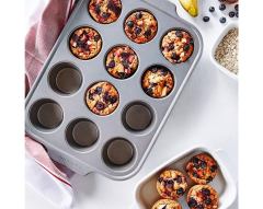 KitchenAid CC003296-001 12'li Muffin Kalıbı 35x26 cm