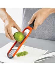 Joseph Joseph Handi-Grate™ 2'si 1 Arada Mini Rende ve Dilimleyici - Turuncu