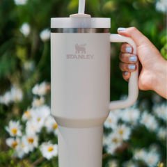 Stanley Quencher Pipetli Termos Bardak 1.18 Lt Krem